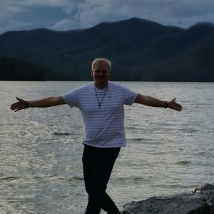 Meet your Posher, Dwayne